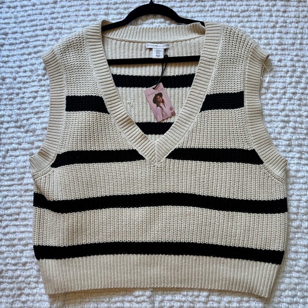 NWT Sincerely Jules Cream And Black Striped Sweater Knit Vest Size XL